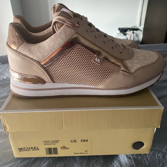 Women’s sneakers Michael Kors size 11 - Picture 3 of 6